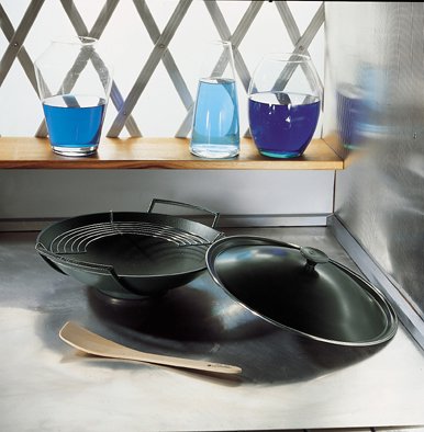 Le Creuset Wok 36 cm mit Deckel und Zubehör