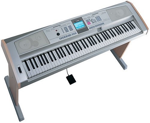Yamaha Portable Grand DGX505 Electronic Keyboard Piano product image