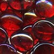 Tischdeko Hochzeit, Dekostein aus Glas, 25 Glasnuggets, rot, diamant, durchgef�rbtes Glas, Form rund bis oval, Durchmesser 15 bis 25 mm, Tischdekoration Hochzeit, Floristik