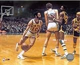 Walt Frazier New York Knicks 8x10 Photo (Dribbling vs. Sonics)