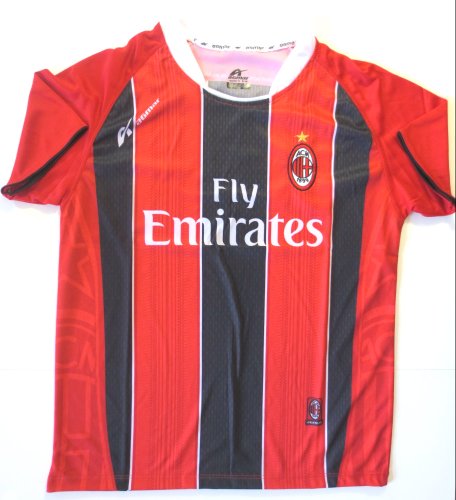 AC MILAN YOUTH SOCCER JERSEY ONE SIZE FOR 12 TO 14 YEARS OLD.NEW AC MILAN YOUTH SOCCER JERSEY ONE SIZE FOR 12 TO 14 YEARS OLD.NEW