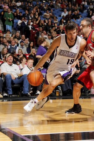New Jersey Nets v Sacramento Kings: Beno Udrih and Jordan Farmar Photographic Poster Print by Don Smith, 28x42