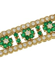 Green Emerald Flower Bracelet with Scalloped Diamond Trim