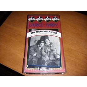 Laurel & Hardy: Bohemian Girl / Below Zero [VHS]