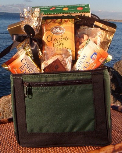 Cascade Trek Gourmet Gift Basket - Heartwarming Treasures