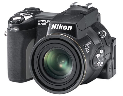 Nikon Coolpix 5700 Digitalkamera (5,0 Megapixel)