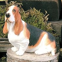 Sherratt & Simpson Basset Hound Sitting