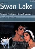 Revue Universal Music  / Tchaikovski : Le Lac des cygnes