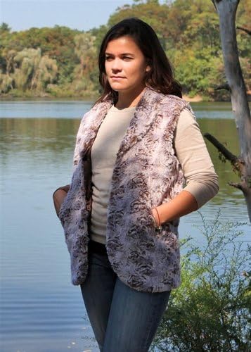 Victoria Faux Fur Vest Size: Small / Medium