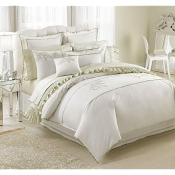 Set A Shopping Price Drop Alert For Lerba Sanctuary Meadow Floral Collection King Quilt