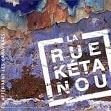 Revue La Rue Kétanou  / En attendant les caravanes...