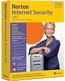 Revue Symantec  / Norton Internet Security 2007 maj (inclus Norton Save&Restore) - 3 postes