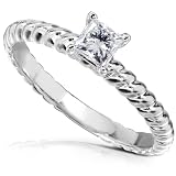 1/4ct TW Princess Diamond Solitaire Engagement Ring in 14kt Gold