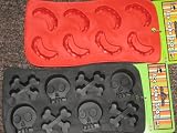 Lot 2 Halloween Ice Cube Trays Vampire Teeth Plus Skull and Crossbones
