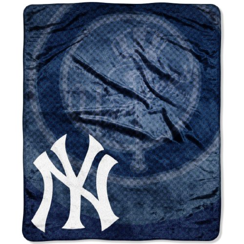 MLB New York Yankees 50-Inch-by-60-Inch Raschel Plush Throw 