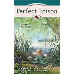 Perfect Poison: A Peggy Lee Garden Mystery (Peggy Lee Garden Mysteries)