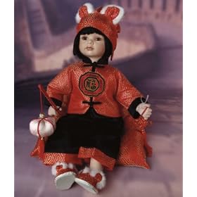 Da-Xia 22 Chinese Oriental Girl w Lamp Doll ~Retired by Duck House Dolls