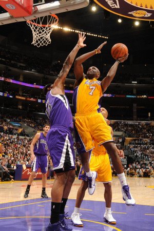Sacramento Kings v Los Angeles Lakers: Lamar Odom Photographic Poster Print by Noah Graham, 8x12
