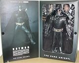 Movie Masterpiece - 1/6 Scale Fully Poseable Figure THE DARK KNIGHT - BATMAN (ORIGINAL COSTUME)