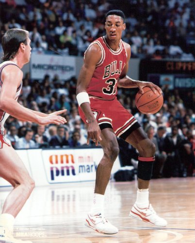 Scottie Pippen Chicago Bulls Unsigned 8x10 Photo #1