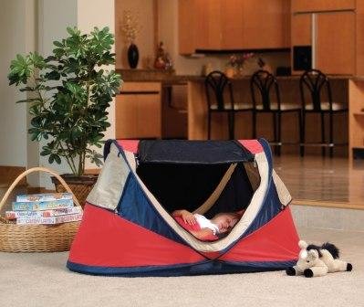 Picture of Cozy Kidco PeaPod Plus Indoor/Outdoor Travel Bed - Red P201Red (Baby Travel Beds)