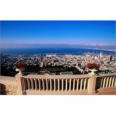 Poster 30 x 20 cm - "City from lookout on Mount Carmel." von Hanan Isachar / Lonely Planet Images - auch in anderen Gr��en und als Leinwandbild erh�ltlich