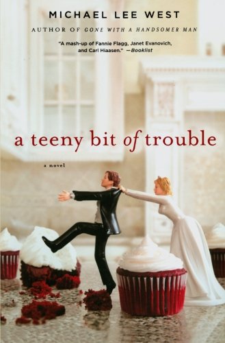 A Teeny Bit of Trouble (Teeny Templeton Mysteries)