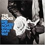 She Moves In Her Own Way CD1