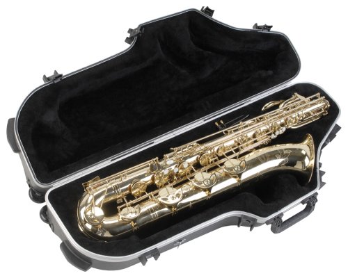 SKB Contoured Pro Universal Baritone Sax case with Wheels