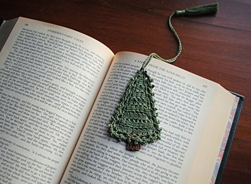 Crochet bookmark, pine tree, Christmas, winter, unique book lover gift