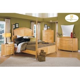 Queen Size Poster Bed in Maple - 565-1