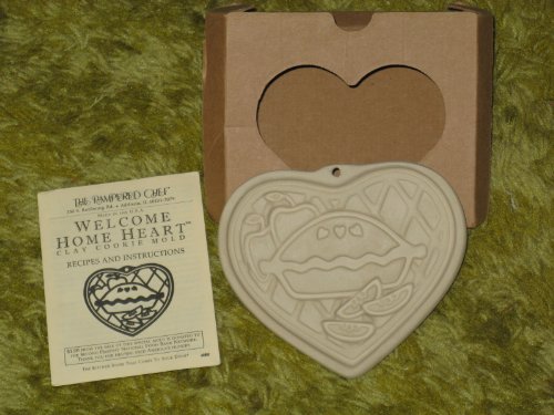 The Pampered Chef Welcome Home Heart Clay Cookie Mold #2911