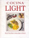 Cocina Light (Baja en Grasa, Baja en Calorias, Baja en Colesterol) (Cookbook Treasuries)
