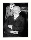 Newswire Photo (L): Dietrich