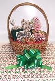 Review Scott's Cakes  / Scott's Cakes Large Happy Holidays Christmas Basket with Handle Candy Cane Wrapping