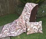 Review Bacati  / Bacati - Retro Flowers Blush Pink/Brown Queen Quilt