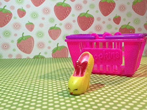 Shopkins Season 2 #2-105 Yellow Prommy