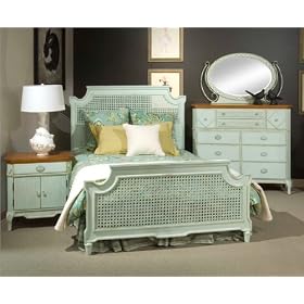 Broyhill Halsten Panel Bedroom Series Halsten Panel Bedroom Set in Aged Mint