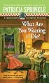 What Are You Wearing To Die?: A Thoroughly Southern Mystery (Thoroughly Southern Mysteries)
