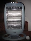 Hyundai - Radiateur halogène oscillant 3 réglages de chaleur, protection anti-basculement automatique