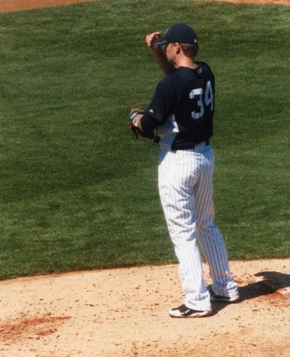 A.J. BURNETT NEW YORK YANKEES 8X10 HIGH GLOSSY SPORTS ACTION PHOTO (L)