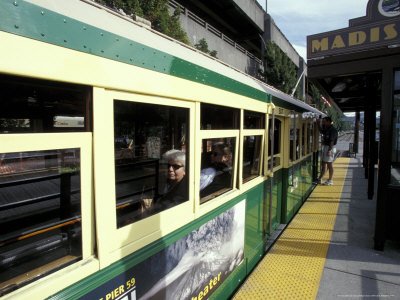 Waterfront Trolley, Seattle, Washington, USA Photographic Poster Print by William Sutton, 18x24