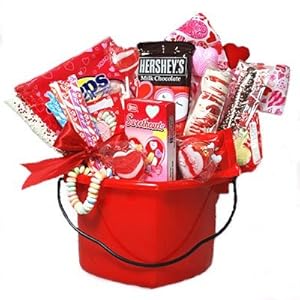 Amazon.com : Valentines Day Hearts Basket of Candy - Gift ...