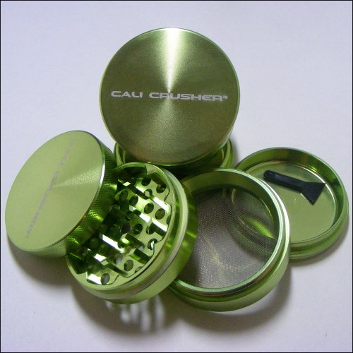 Med. Authentic Cali Crusher® Ultra Premium Luxury Herb Grinder 4 Piece GREEN (cc-6-GRN)