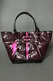 Betsey Johnson The Croc Pot Small Tote in Pink,Bags for Women 51apl%2BDn5dL. SL160 Betsey Johnson The Croc Pot Small Tote in Pink,Bags for Women