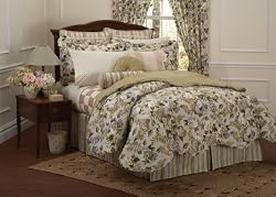 Corolla Queen Comforter Set