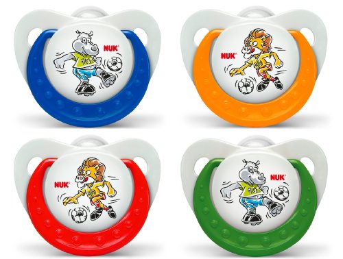 NUK 10176035 – Silikon Beruhigungssauger (Schnuller) Fussball Edition 2010 Größe 2 (6-18 Monate), 2 Stück, BPA frei, Farbe nicht frei wählbar