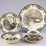 Wedgwood Johnson Brothers Friendly Village Gravy Boat 8.25inx3.5in 14oz