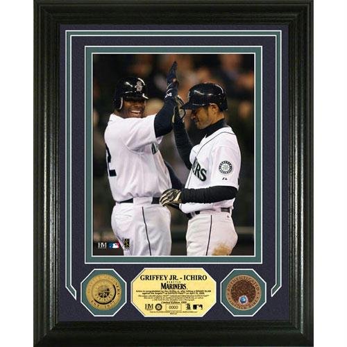 Highland Mint Seattle Mariners Ken Griffey Jr & Ichiro 24Kt Gold & Infield Dirt Coin Photo Mint