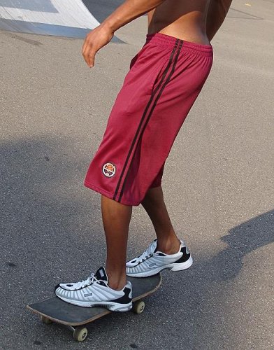 Skatershort Extra Long - Bermuda Boxer Short im Skater-Style - Baseball Star Training Action 1956